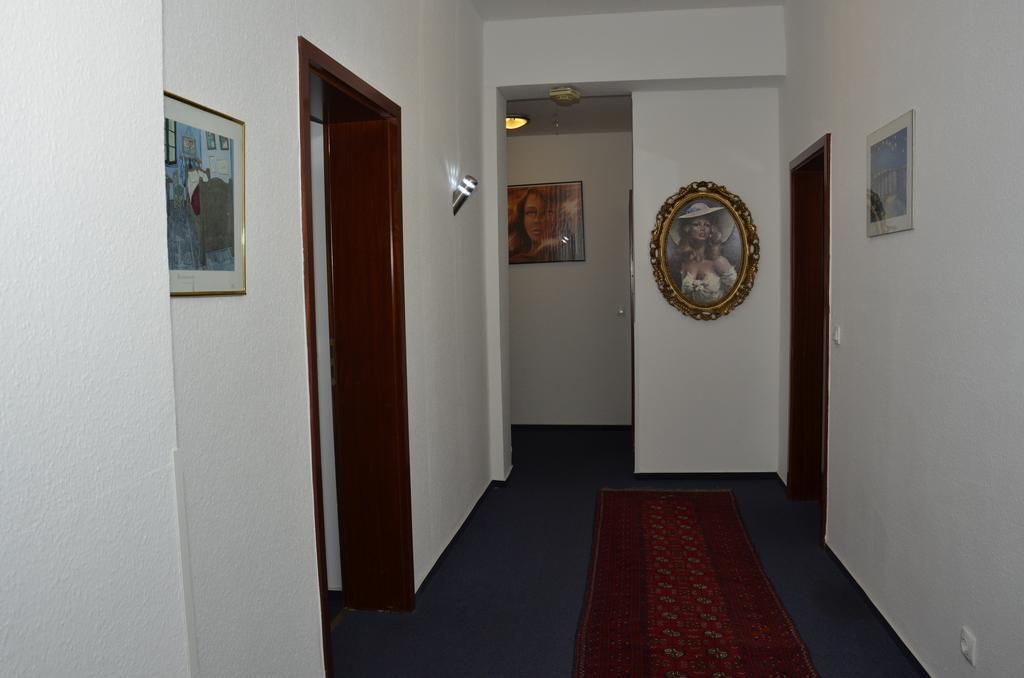 Itm Hotel Oase ハンブルク エクステリア 写真