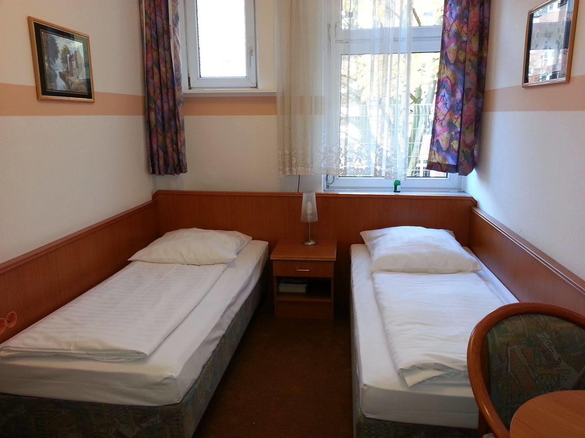 Itm Hotel Oase ハンブルク エクステリア 写真